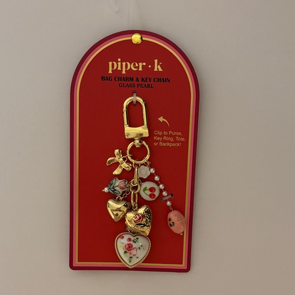 Piper K Accessories - ☀️Piper-K Floral Heart Bag Charm